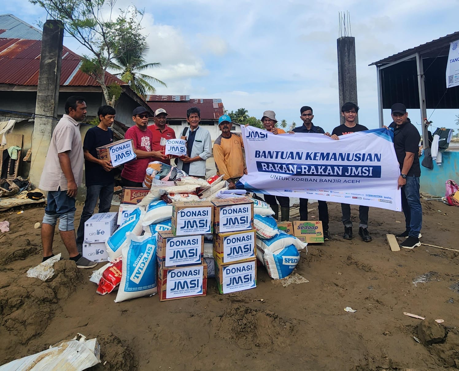 JMSI Salurkan Bantuan untuk Korban Banjir Bandang di Aceh